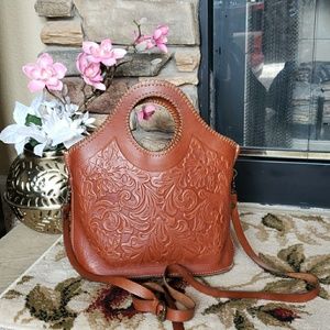 PATRISIA NASH Branded sling bag